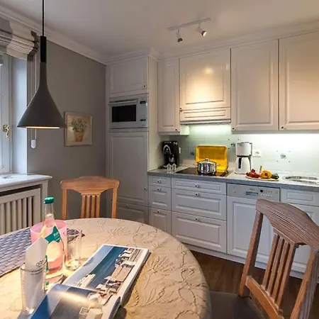 アパート Christa App 4 *